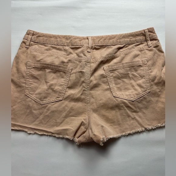 Mossimo tan high waist corduroy shorts. Raw hem. Size 16 - Picture 2 of 7
